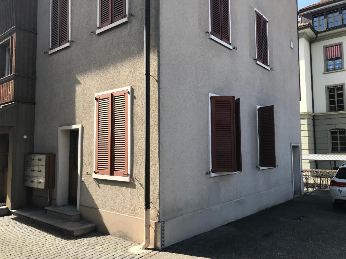 Simple Studio 36M2 In The Center Of Burgdorf Private Parking Small Bathroom Екстериор снимка