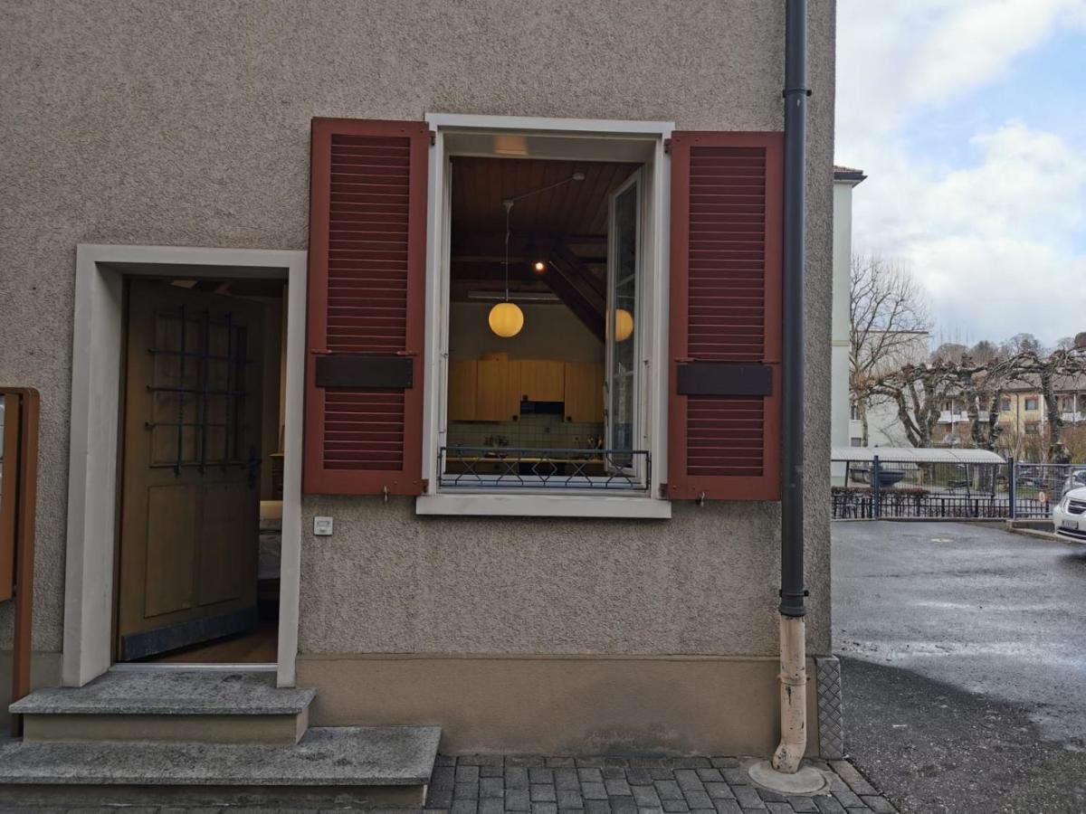 Simple Studio 36M2 In The Center Of Burgdorf Private Parking Small Bathroom Екстериор снимка