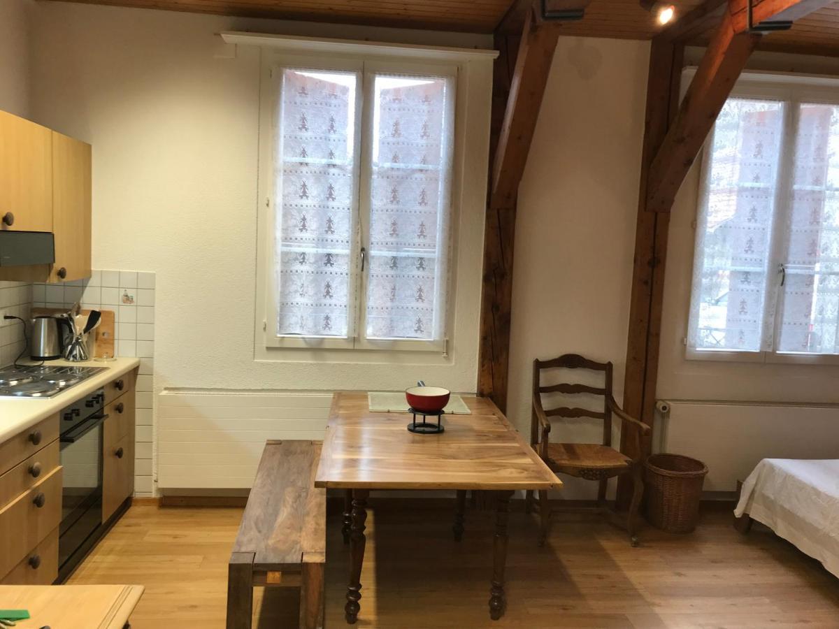 Simple Studio 36M2 In The Center Of Burgdorf Private Parking Small Bathroom Екстериор снимка